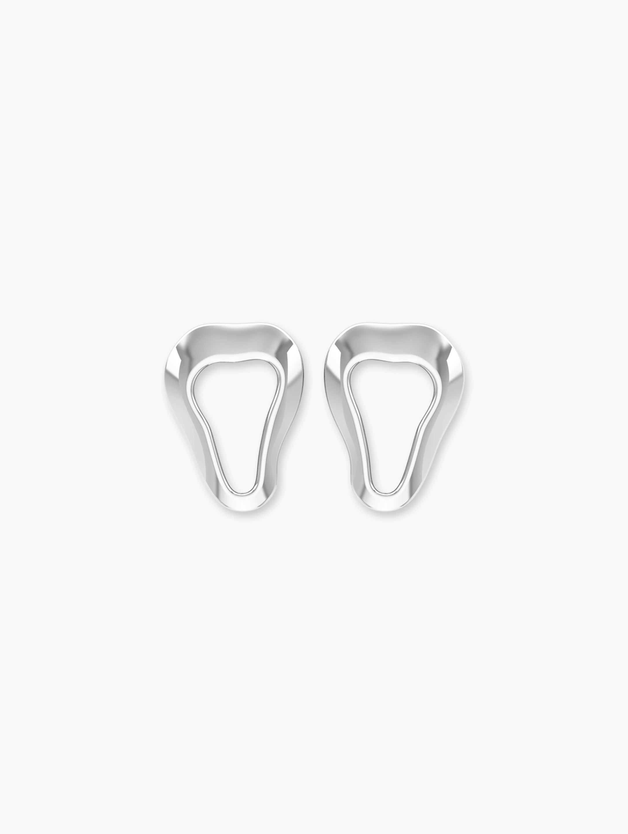 Regan Aliyah — Nova Studs In Sterling Silver close-up shot - Za Zewelz sterling silver earrings | birthday gift
