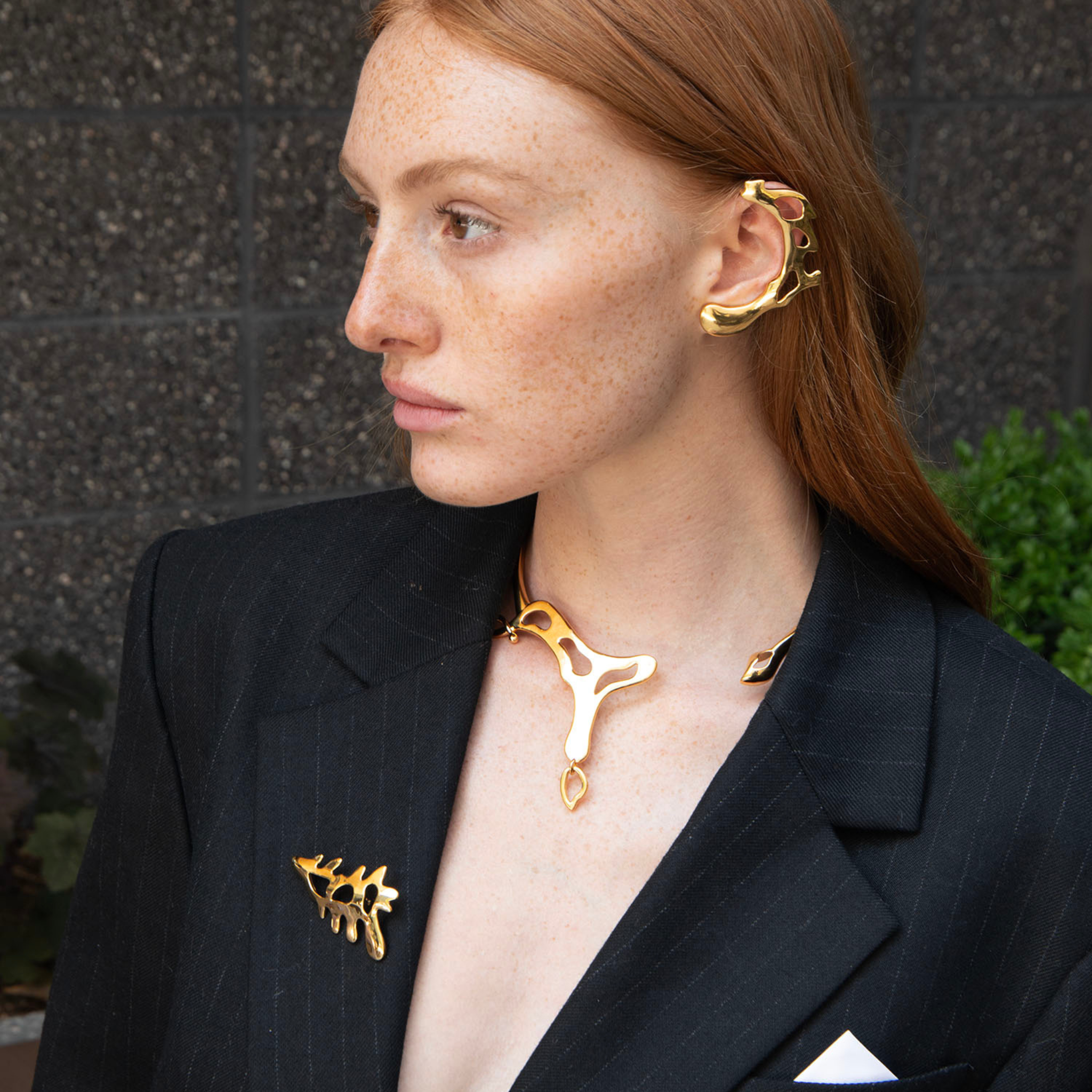 Sculptural Gold Choker – Statement Necklace-Nova Futuristic Choke