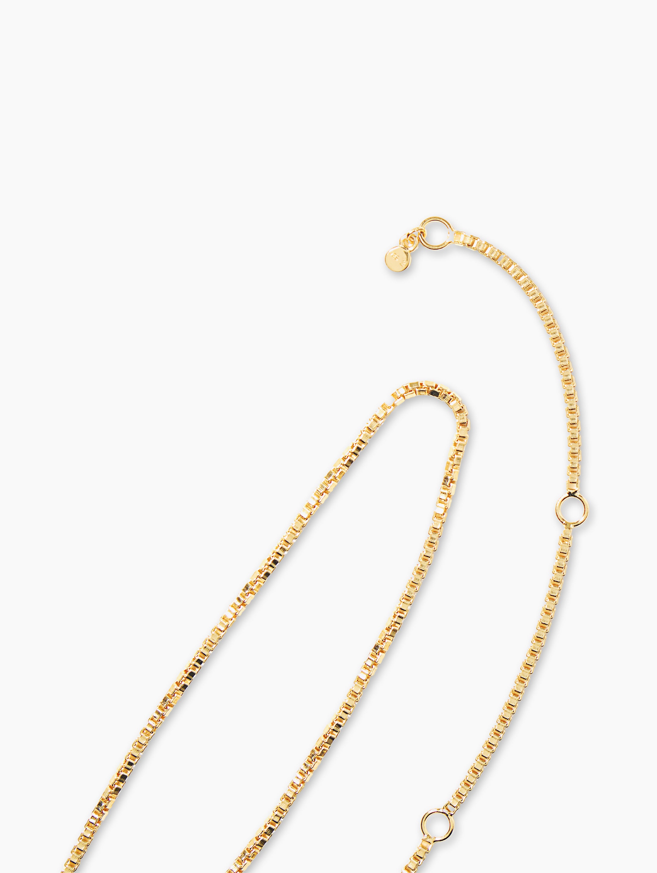 3mm Box Chain Necklace, adjustable from 15 to 18 inch close-up shot | Za Zewelz affordable luxury fine necklace