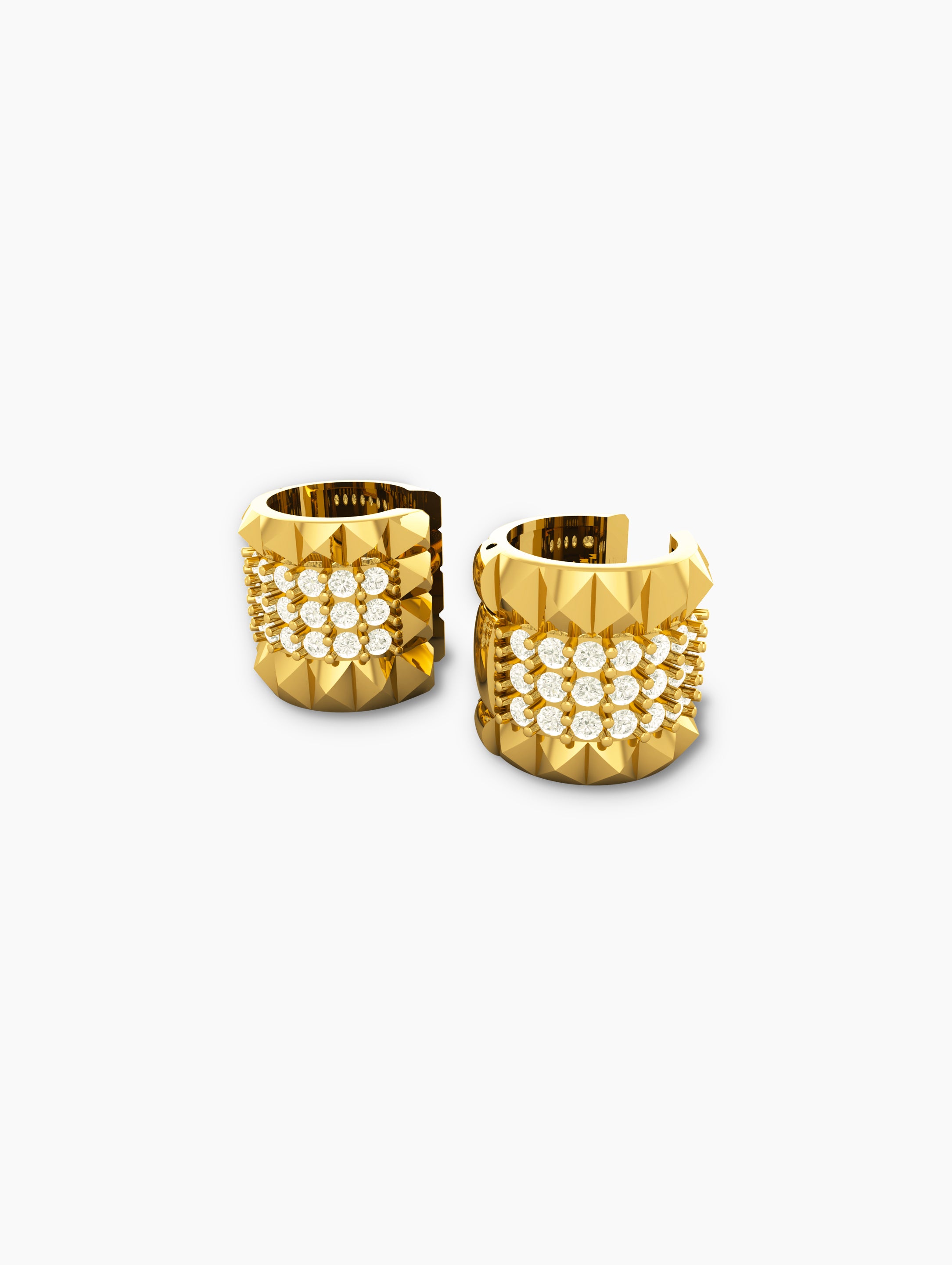 Maeve Chunky Hoops detail view - artisan fine earrings | Za Zewelz