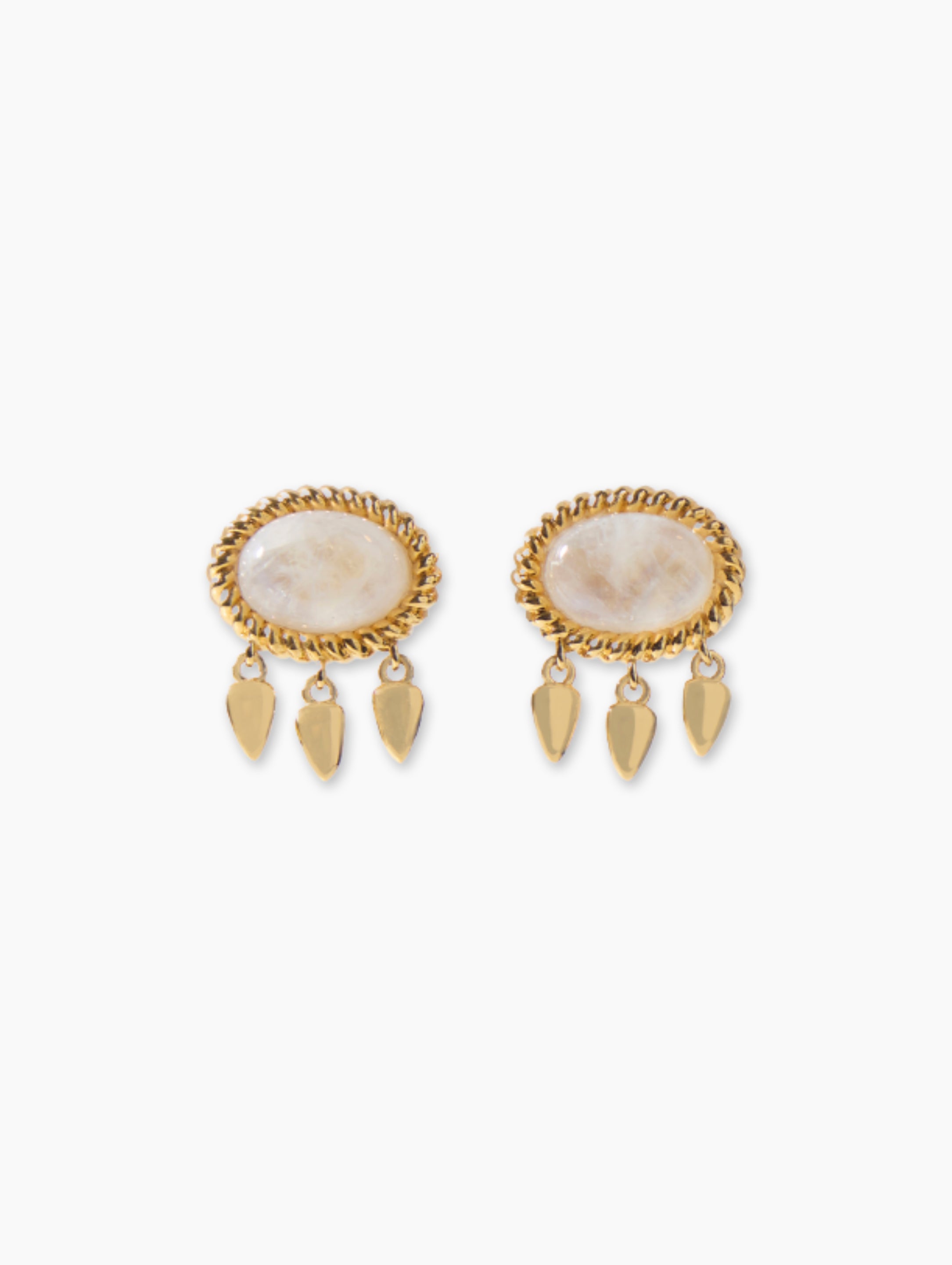 Ne'os-Moonstone close-up shot - Za Zewelz fine earrings | gift idea