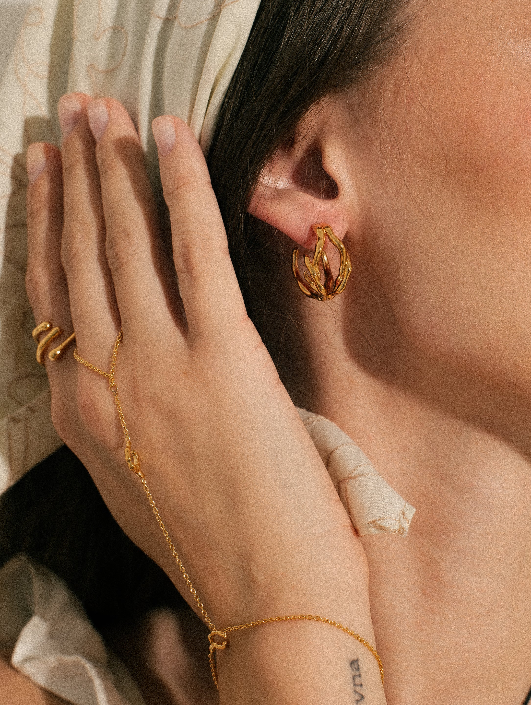 Dual Wish Hoops