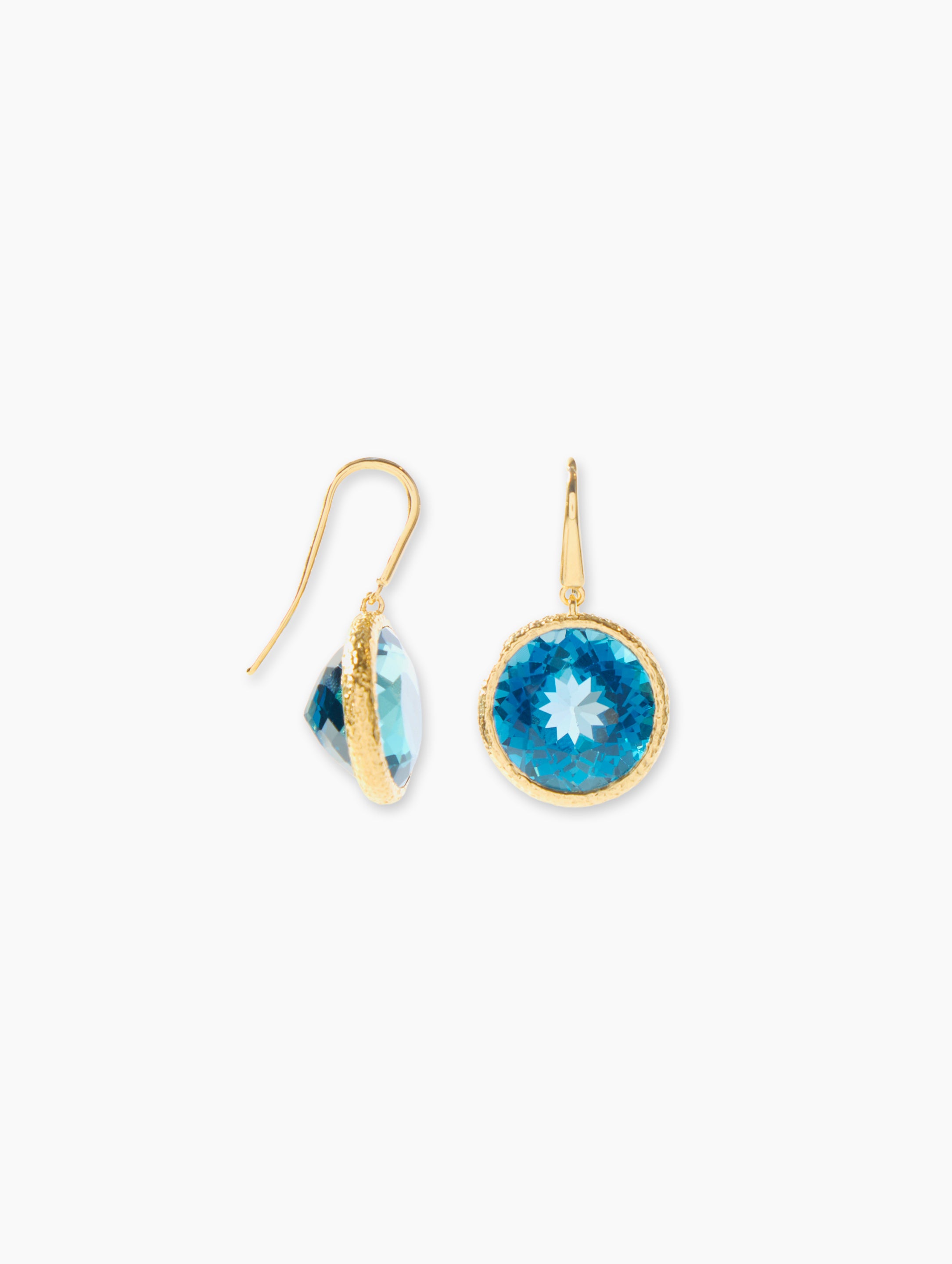 Iconica Drop Earring In 18k Solid Gold close-up shot | 18k gold plated earrings gift idea | Za Zewelz