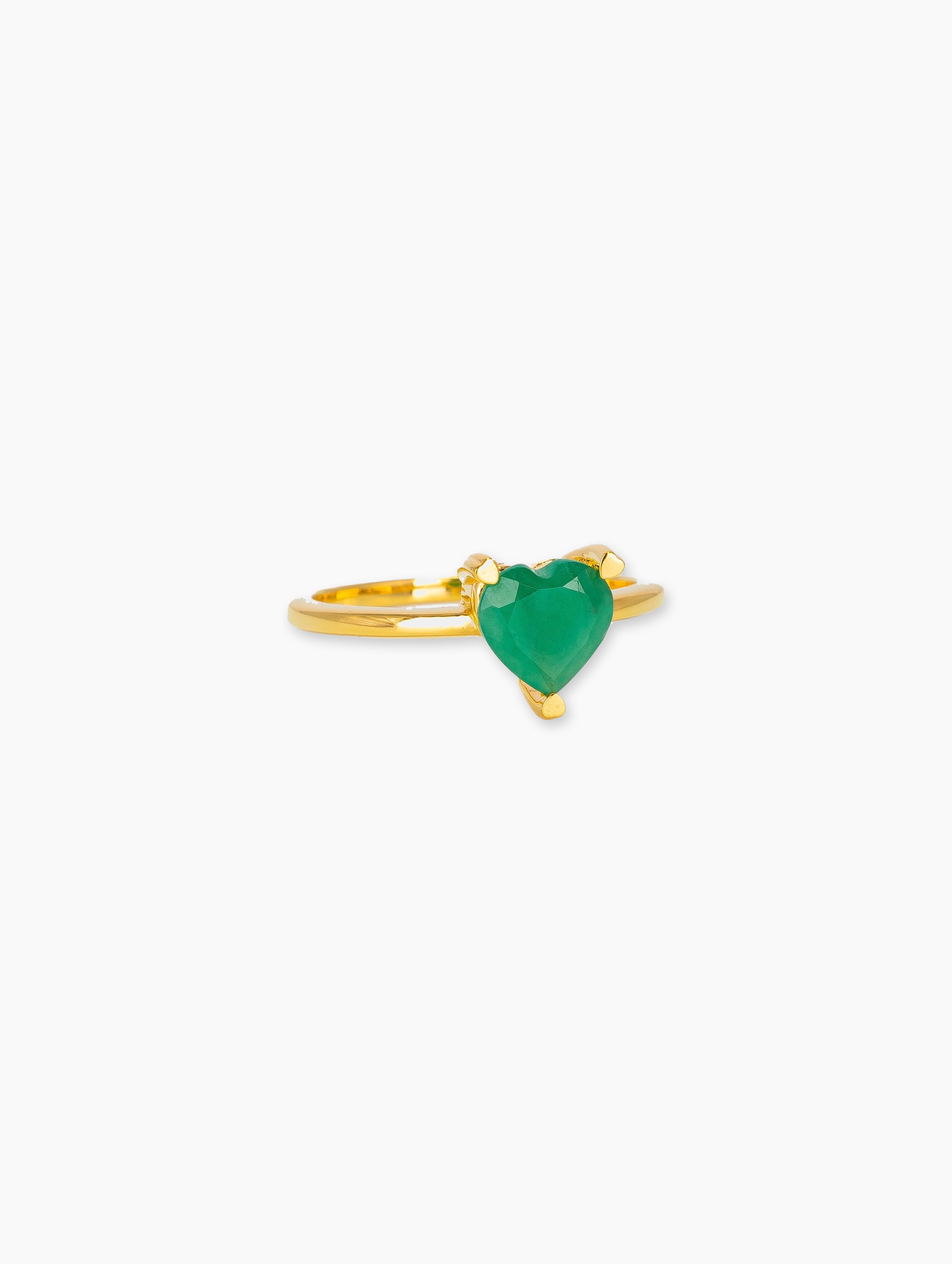 Joie Hearts Ring-Emerald close-up shot - Za Zewelz fine ring | birthday gift